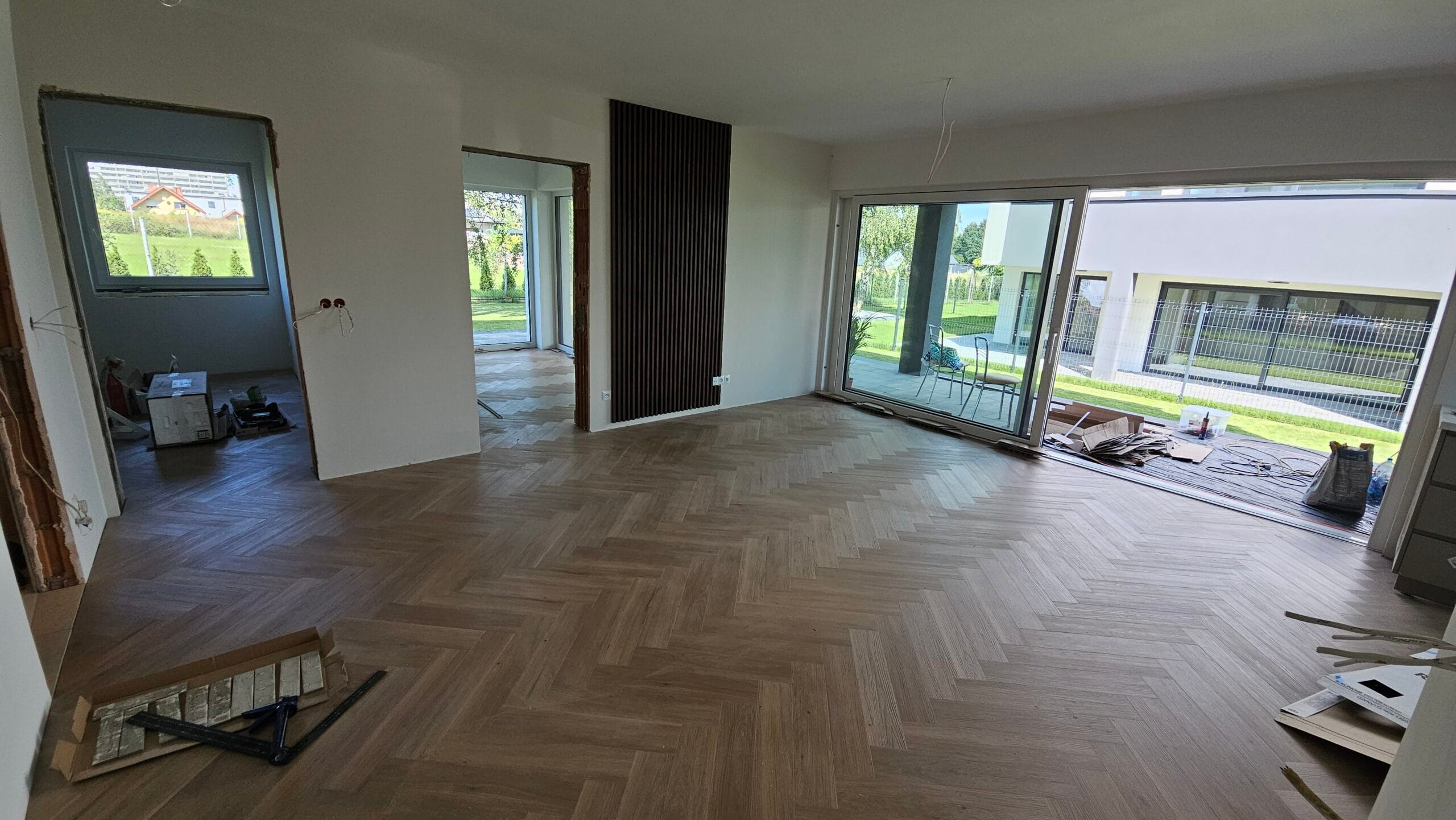 Realizacja PrimePodłoga: panele SPC Bali w jodełkę, Rybnik Okrzeszyniec