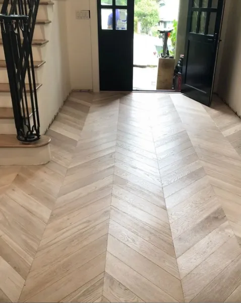 Capri Chevron Jodełka Francuska Podłogi z Natury – panel winylowy SPC na klik 6 mm