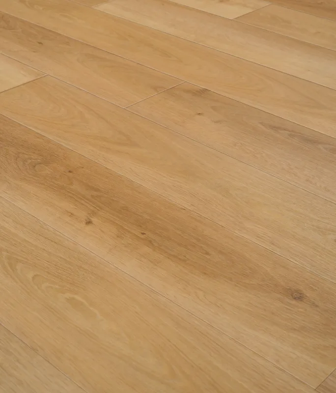 Invictus Classic 33 - Dryback LVT - Highland Oak