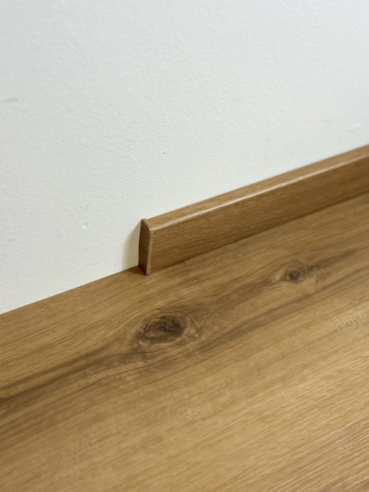 Listwa przypodłogowa 2m Golden SPC RIGID Egibi Floors