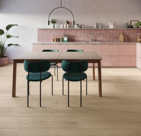 Invictus Latte 30 - Dryback LVT - Silk Oak