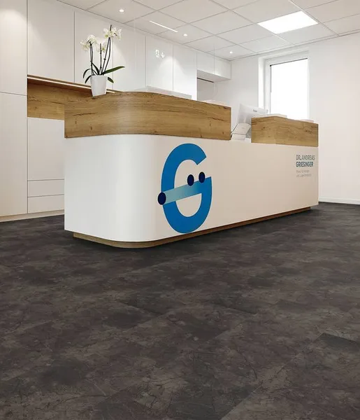 Project Floors floors@work ST 400 kamień ciemnobrązowy płytka 61×30,5 klejona LVT 0,55 mm